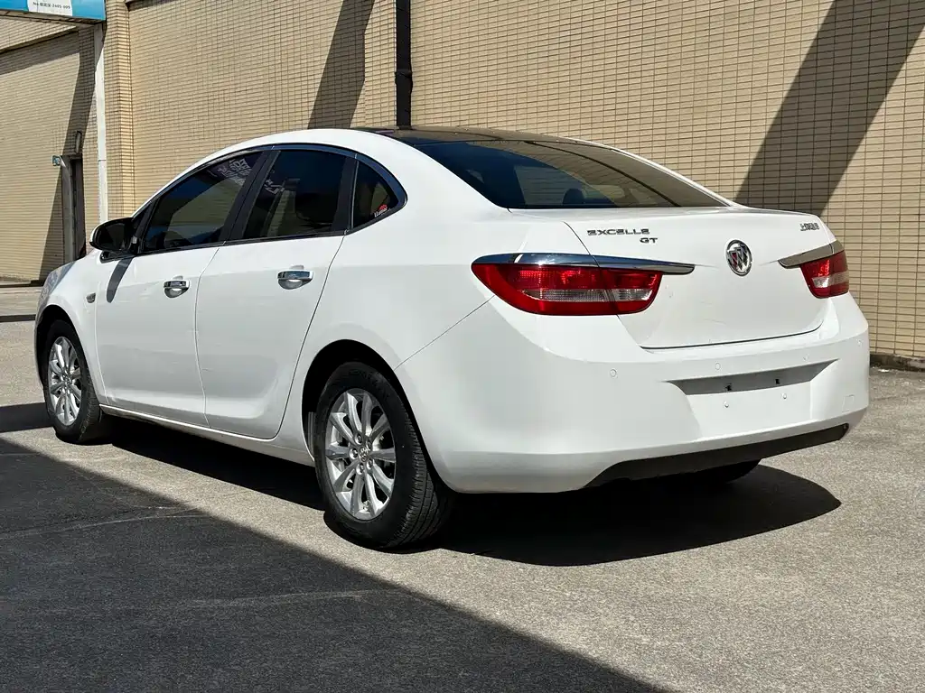 Buick Excelle — миниатюра 7
