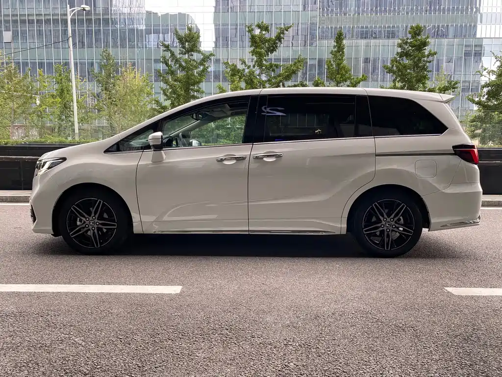 Honda Odyssey — миниатюра 5