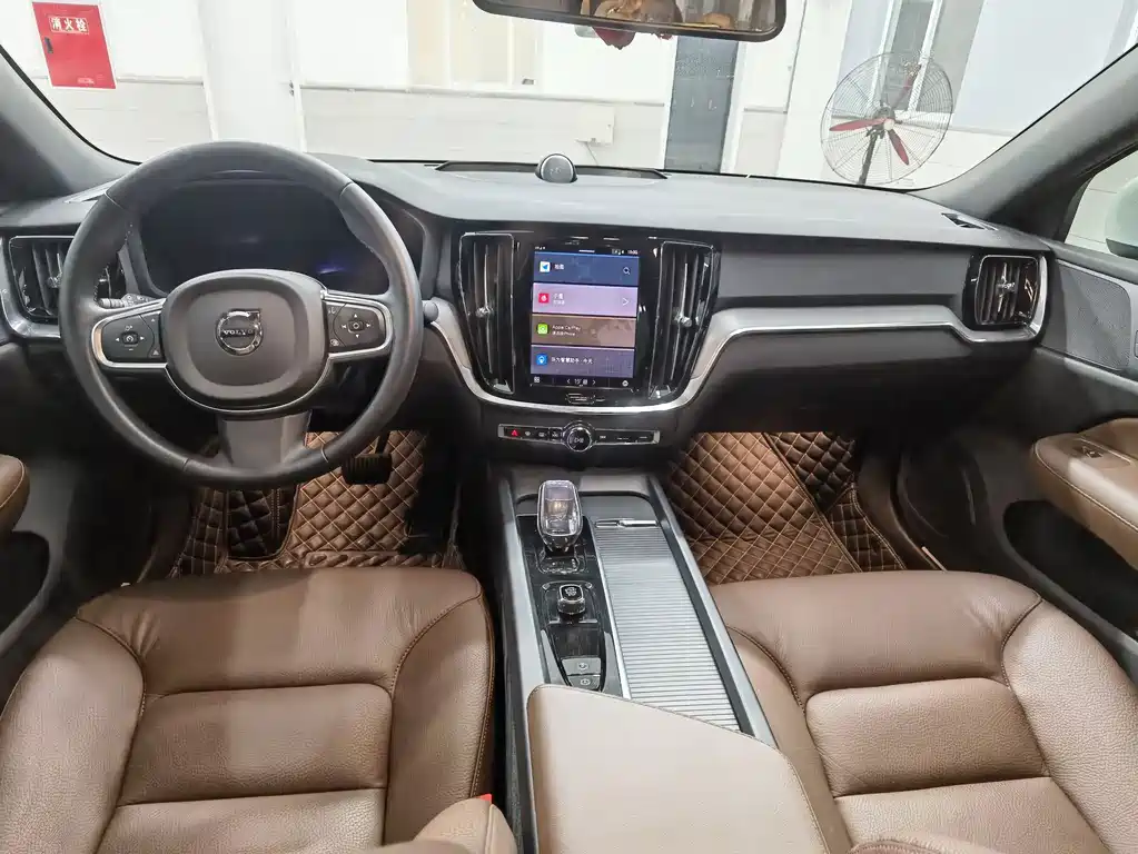 Volvo S60 — миниатюра 10
