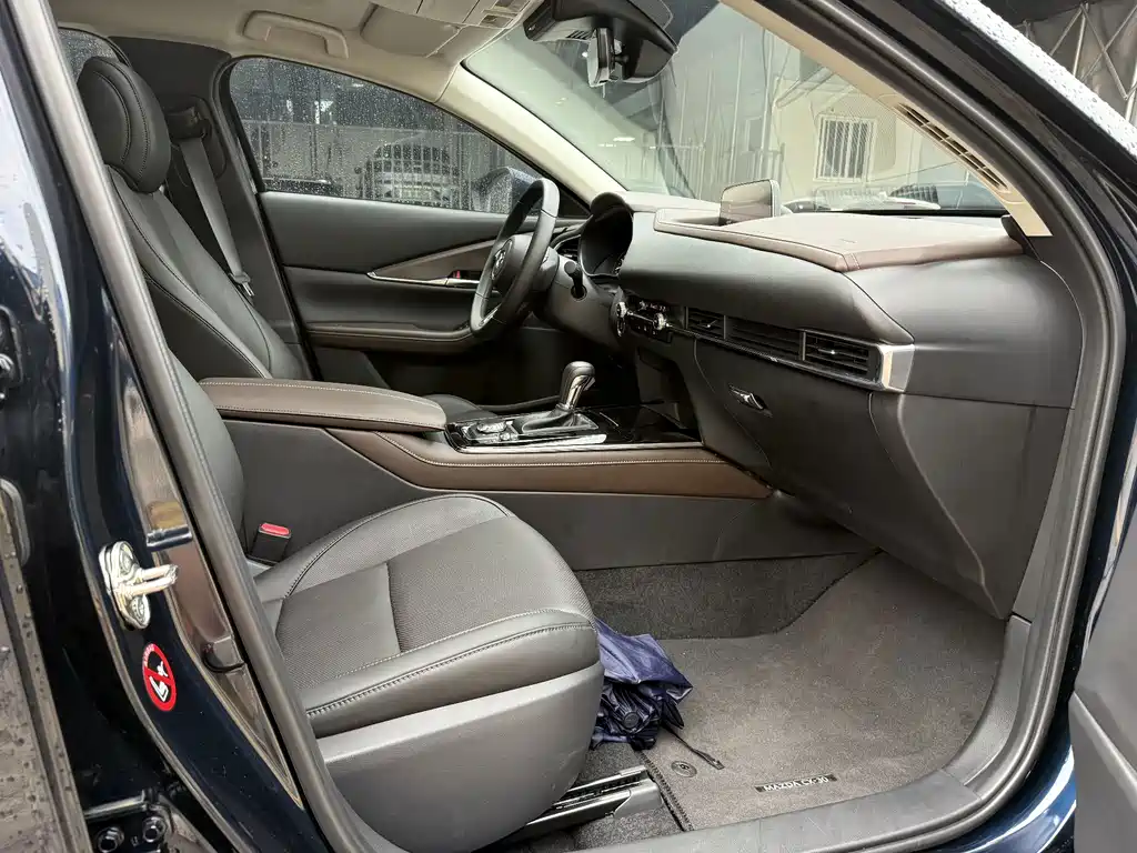 Mazda CX-30 — миниатюра 8