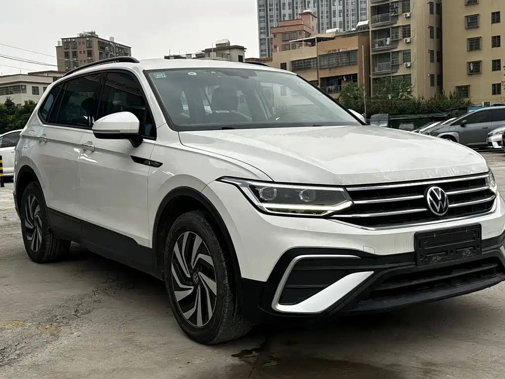 Volkswagen Tiguan L 2022