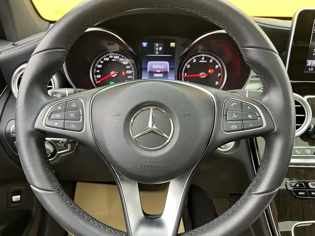Mercedes-Benz GLC — миниатюра 9