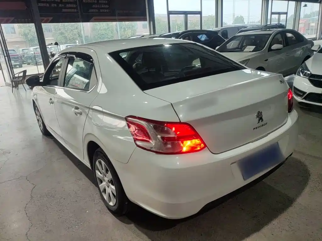 Peugeot 301 — миниатюра 5