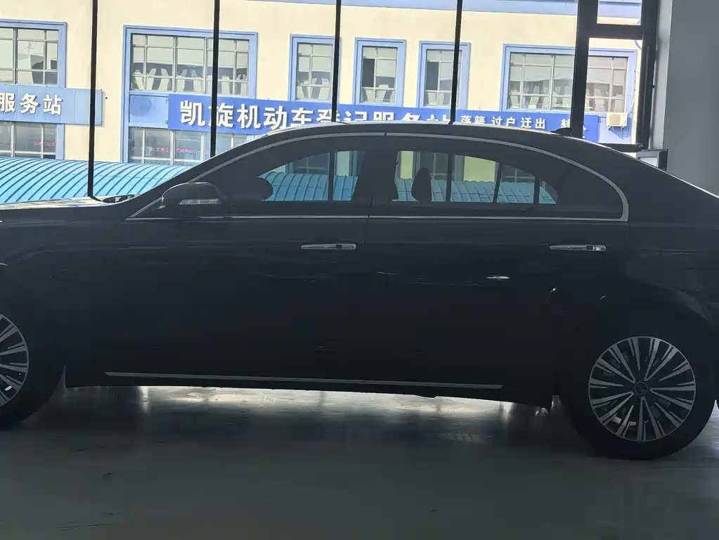 Hongqi Hongqi H7 — миниатюра 4