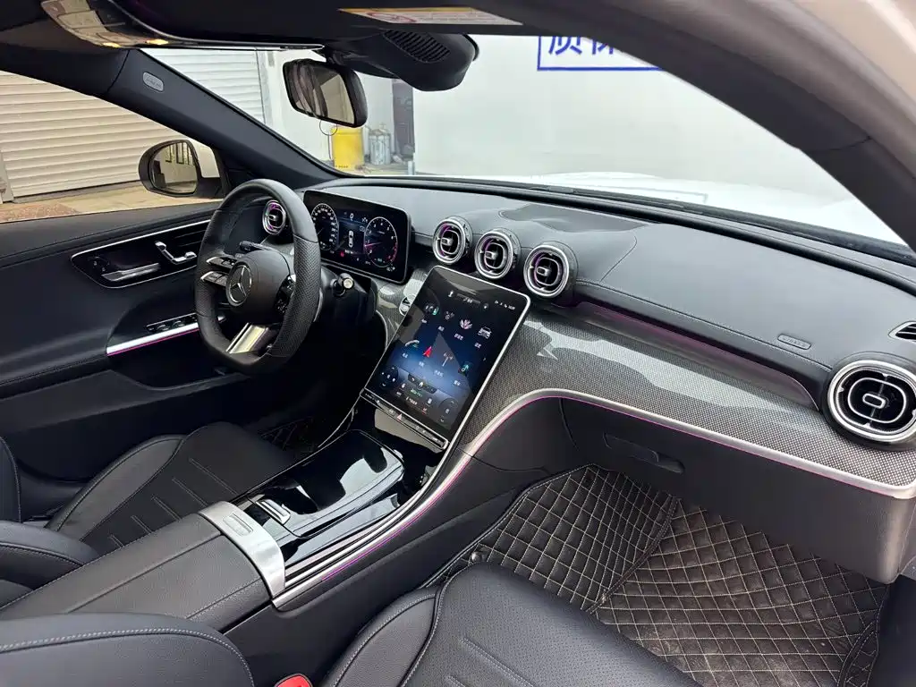 Mercedes-Benz C-Class — миниатюра 16