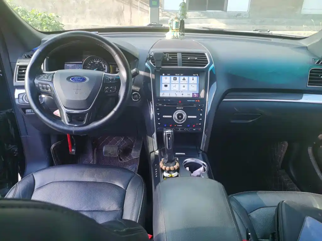 Ford Explorer (Import) — миниатюра 13