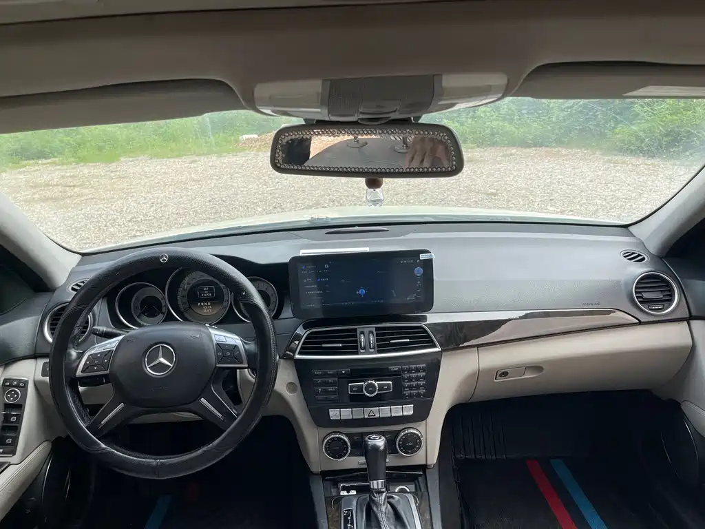 Mercedes-Benz C-Class — миниатюра 5