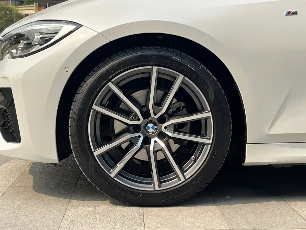 BMW 3 Series — миниатюра 10