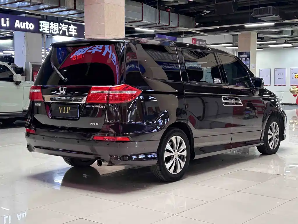 Honda Elysion — миниатюра 7