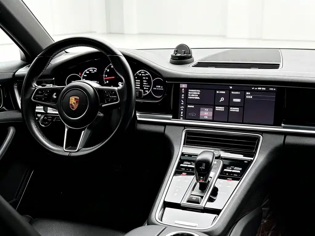 Porsche Panamera — миниатюра 7