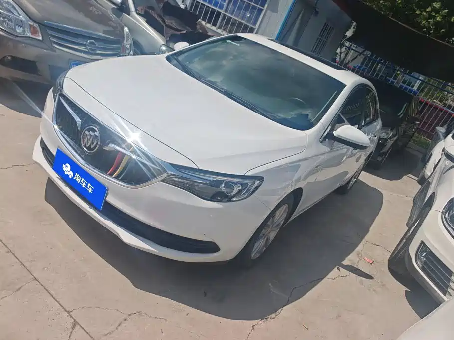 2021 Buick Excelle - zdjęcie 1 z 16