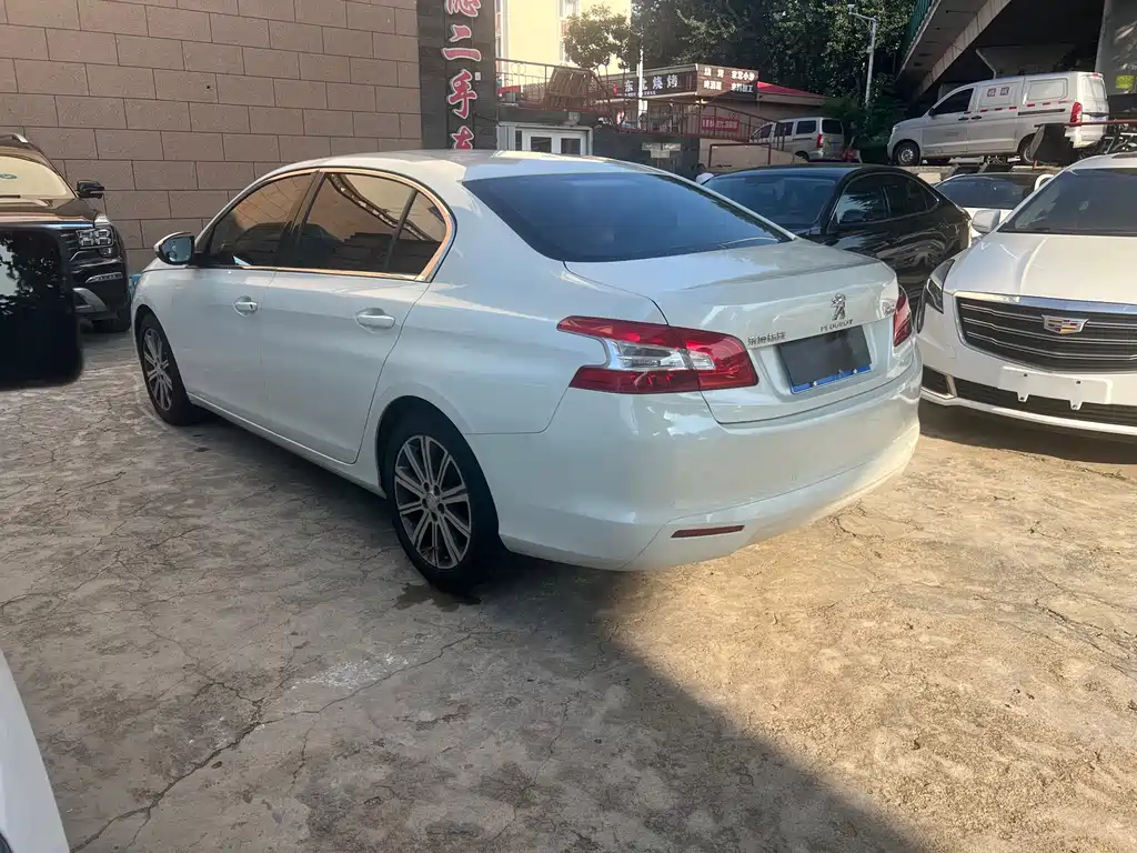 Peugeot 408 — миниатюра 5