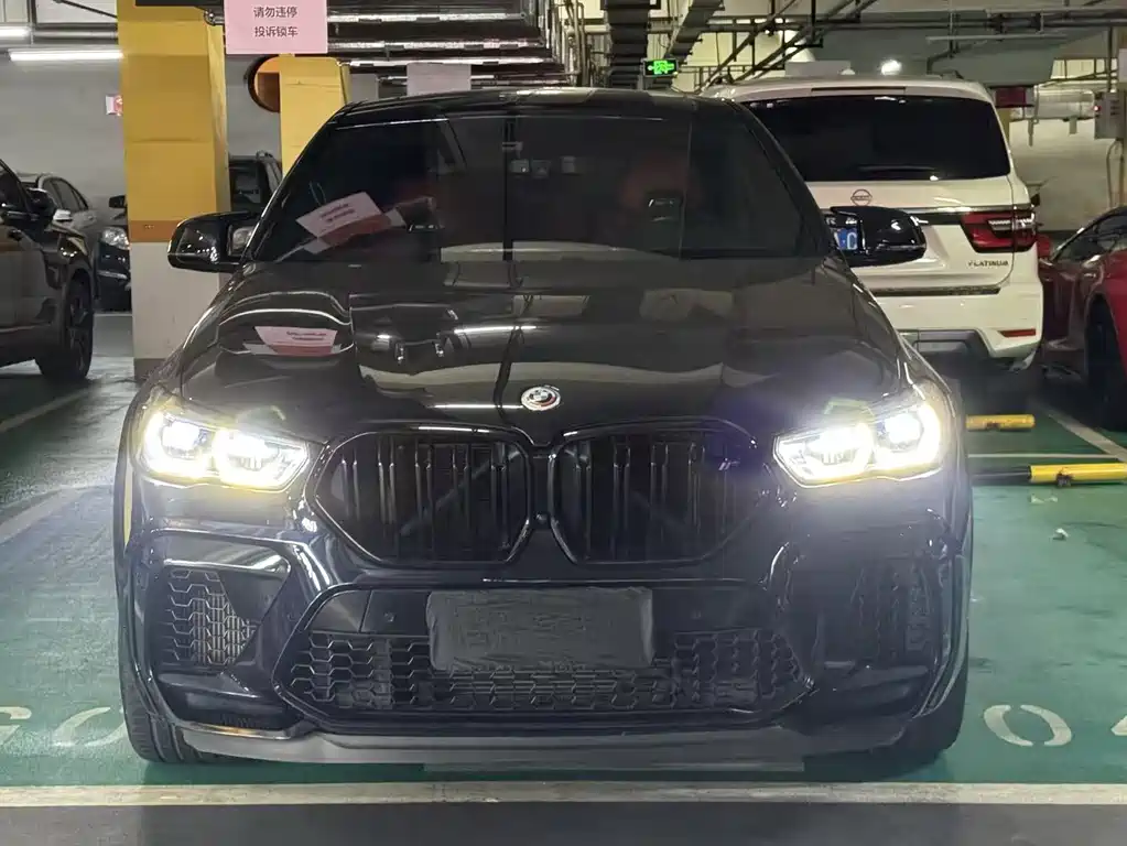 BMW X6 M 2022