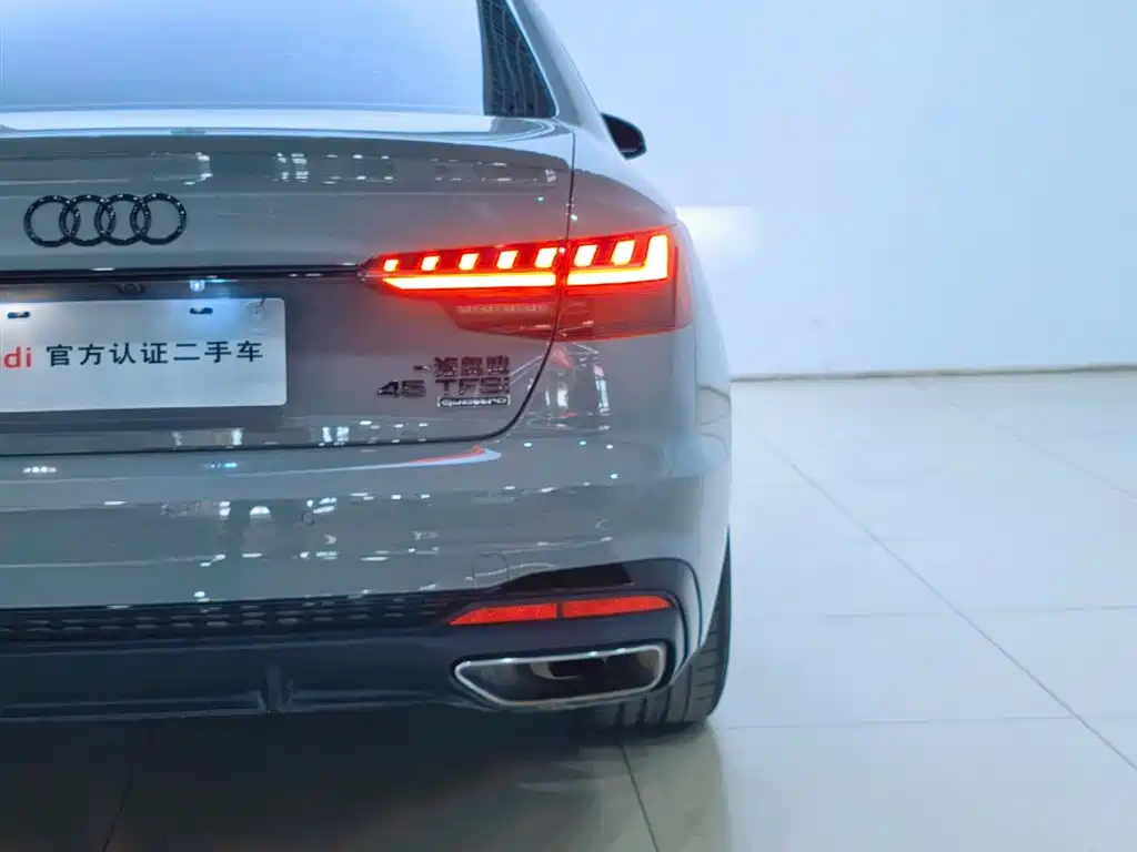 Audi A4L 2024 45 TFSI quattro