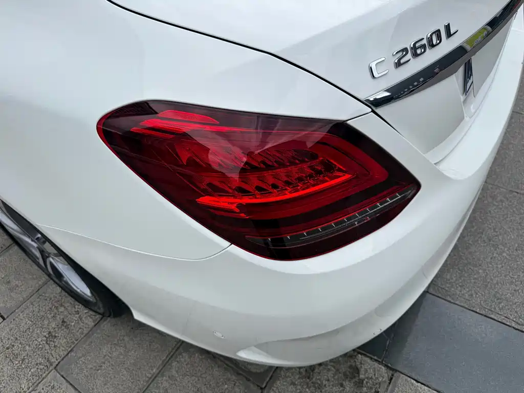 Mercedes-Benz C-Class — миниатюра 38