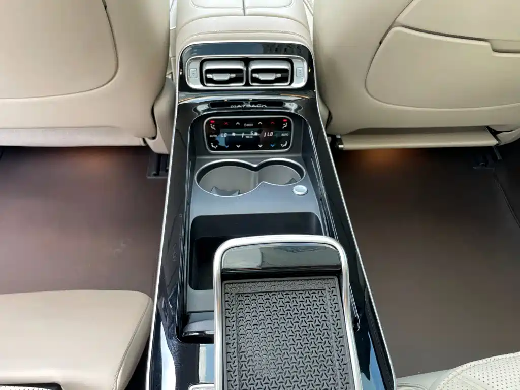 Mercedes-Benz S-Class — миниатюра 16