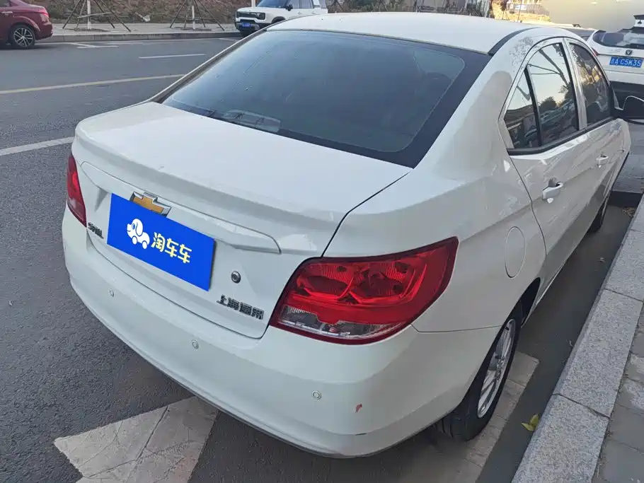 Chevrolet Sail — миниатюра 3