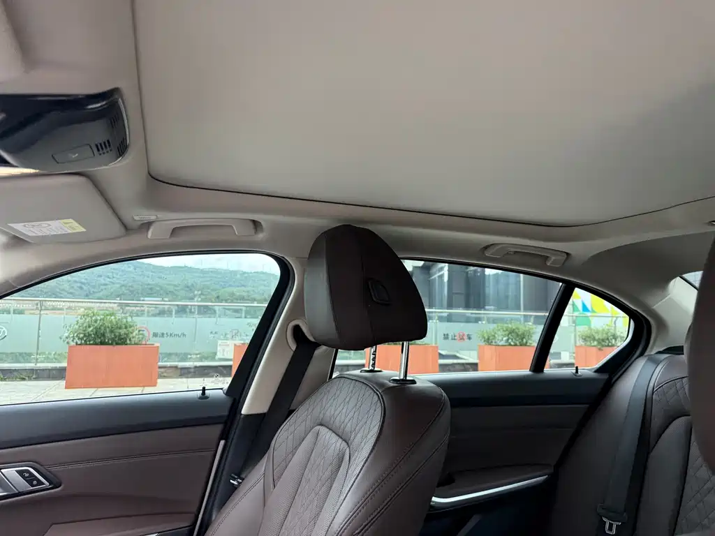 BMW 3 Series — миниатюра 29