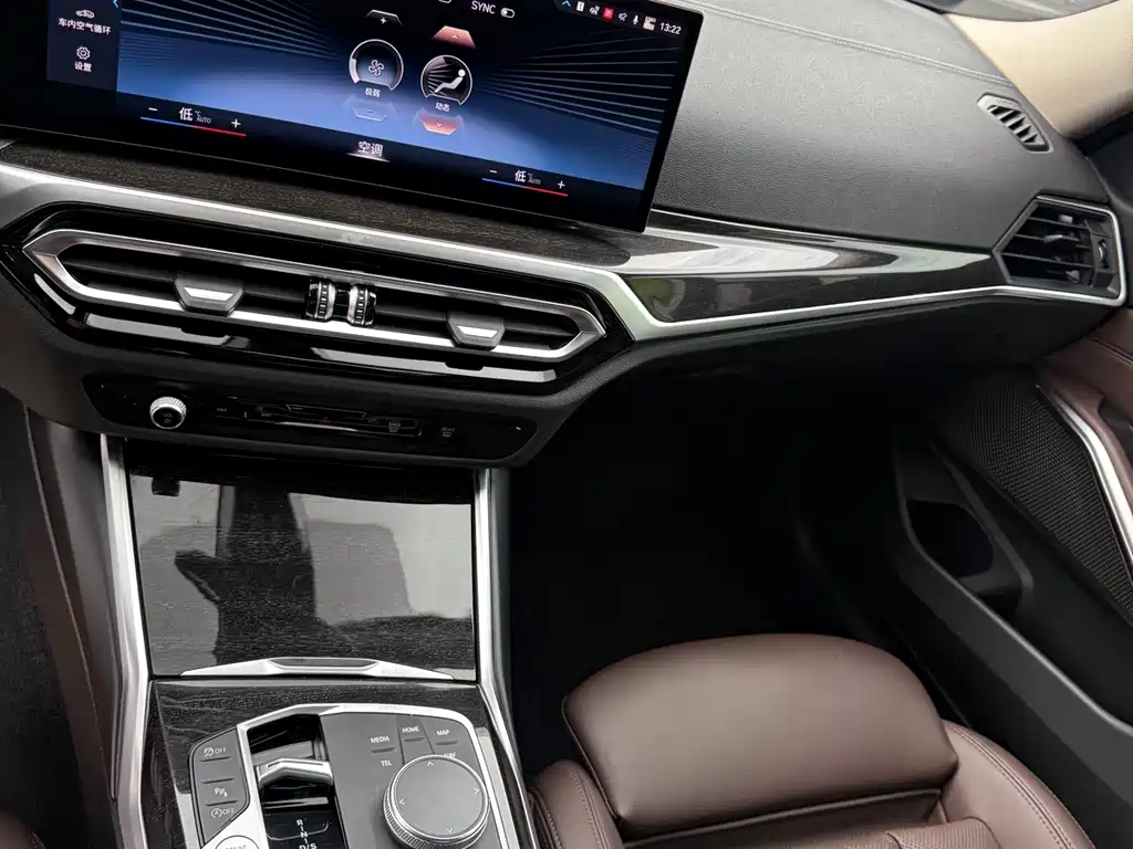 BMW 3 Series — миниатюра 25