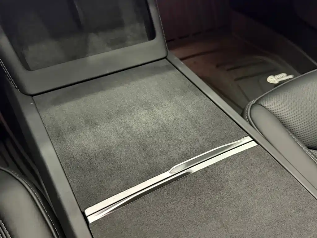 Tesla Model 3 — миниатюра 14