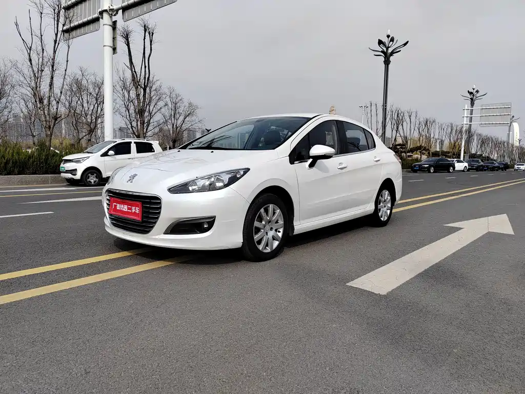 Peugeot 308 2015