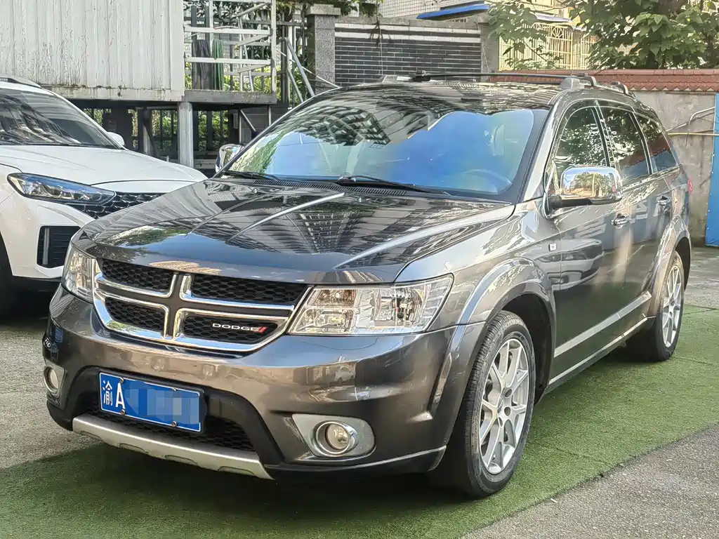 Купить Dodge Journey