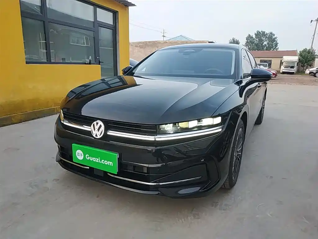 Volkswagen Magotan 2025