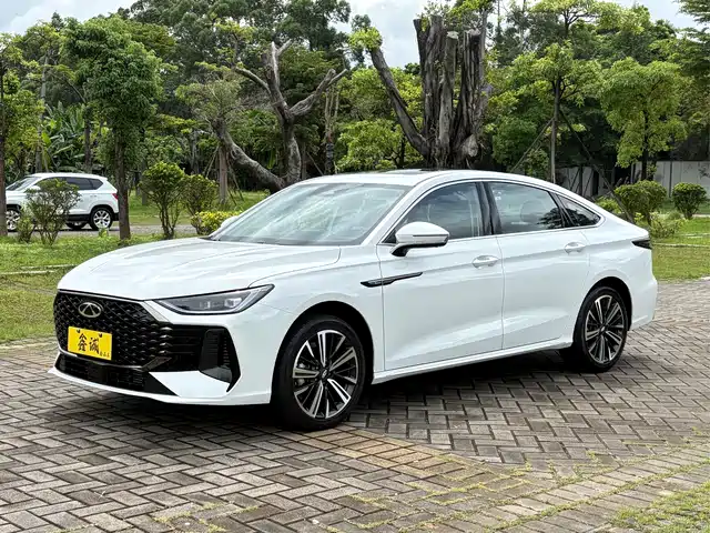 2025 Chery Arrizo 8