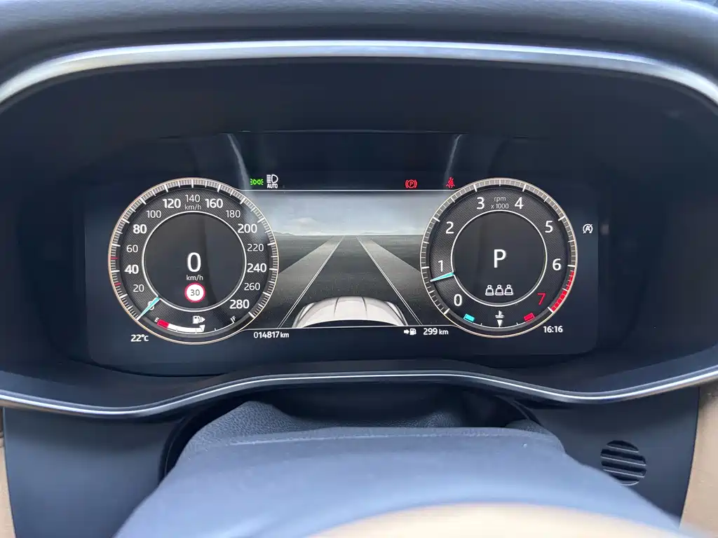 Jaguar XFL — миниатюра 13