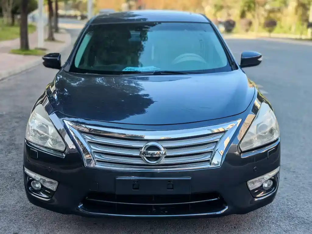 NISSAN TEANA