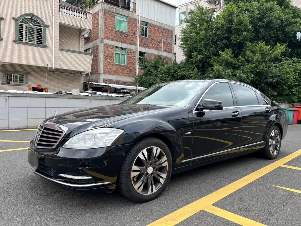 Mercedes-Benz S-Class 2013