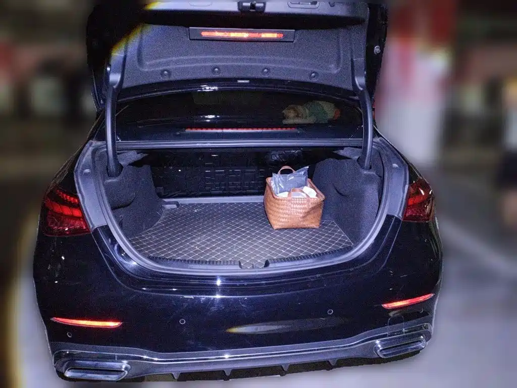 Mercedes-Benz C-Class — миниатюра 20