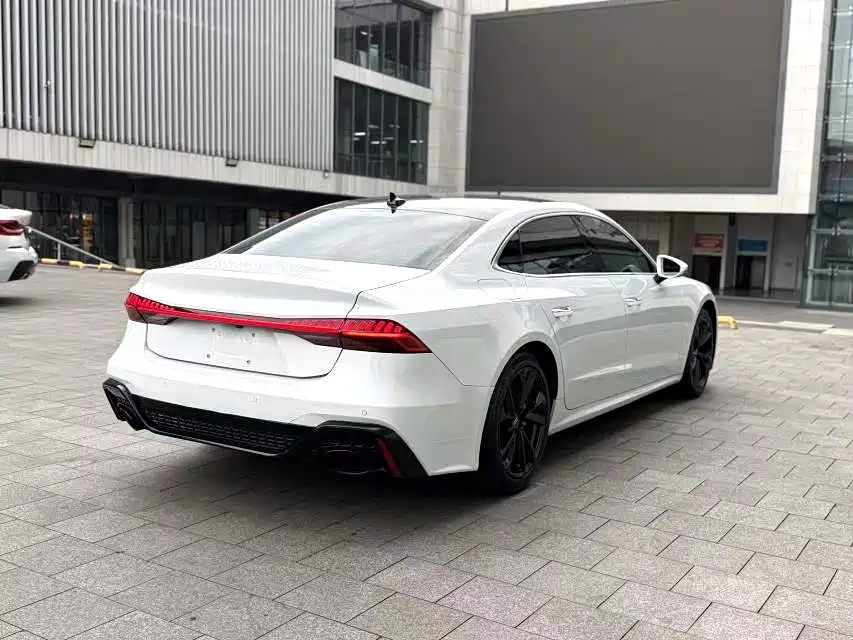 Audi A7L 2022 45 TFSI S-line