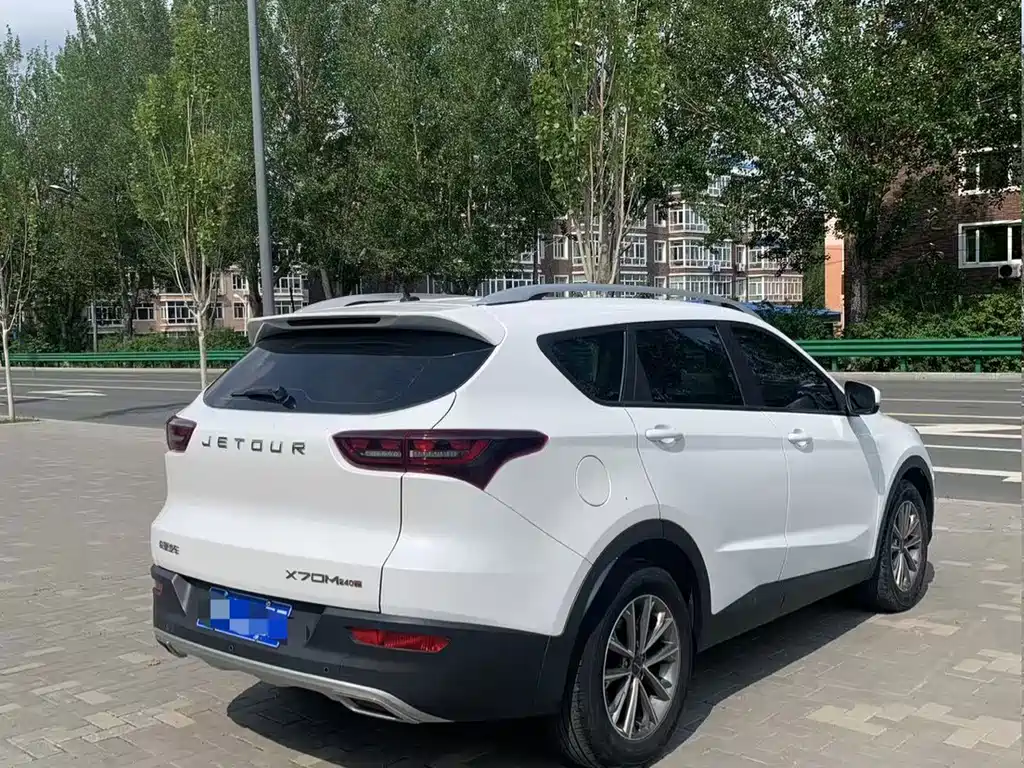 JETOUR X70 2022 1.5T DCT 5 мест
