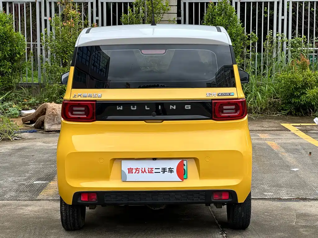 Wuling MINIEV — миниатюра 8