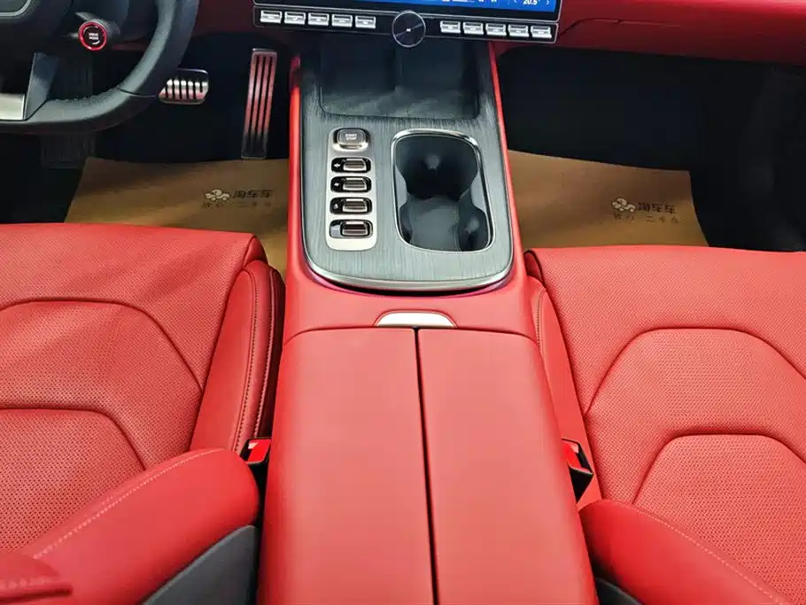 XIAOMI CAR XIAOMI SU7