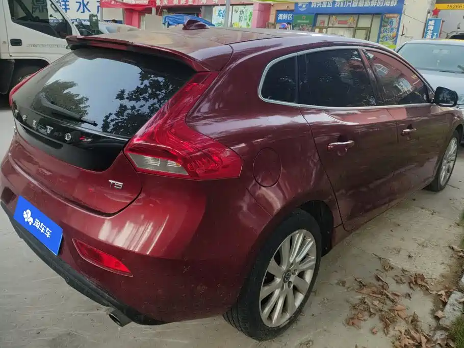 Volvo V40 — миниатюра 3