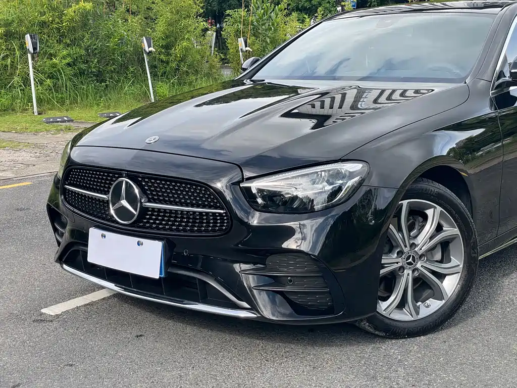 Mercedes-Benz E-Class — миниатюра 21