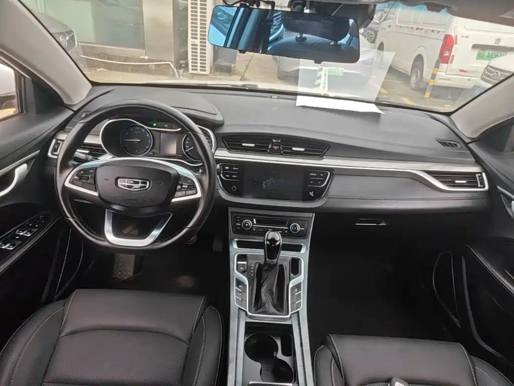 Geely Emgrand — миниатюра 10