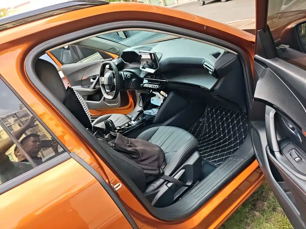 Peugeot 2008 — миниатюра 19