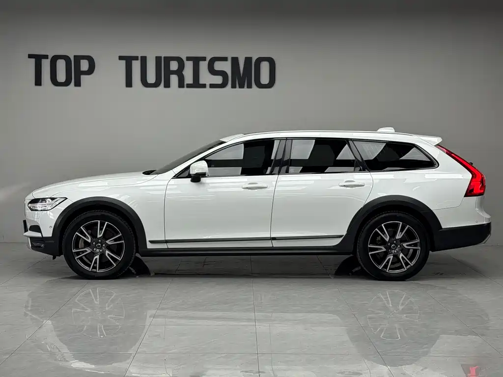 Volvo V90 2017 Cross Country T5 AWD