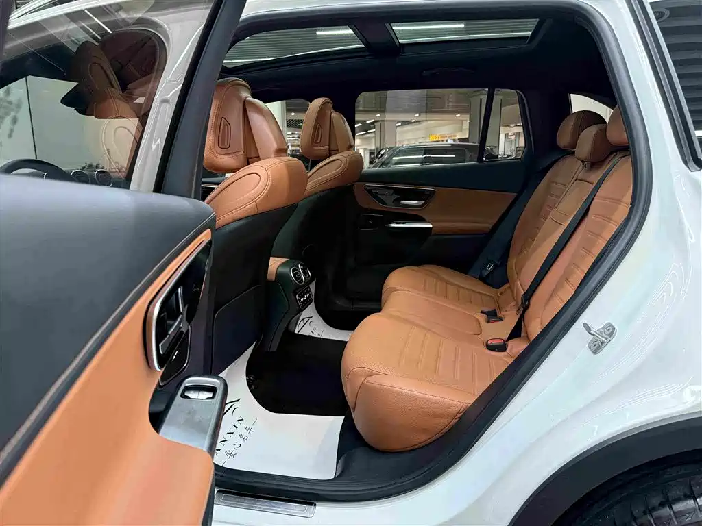 Mercedes-Benz GLC — миниатюра 9