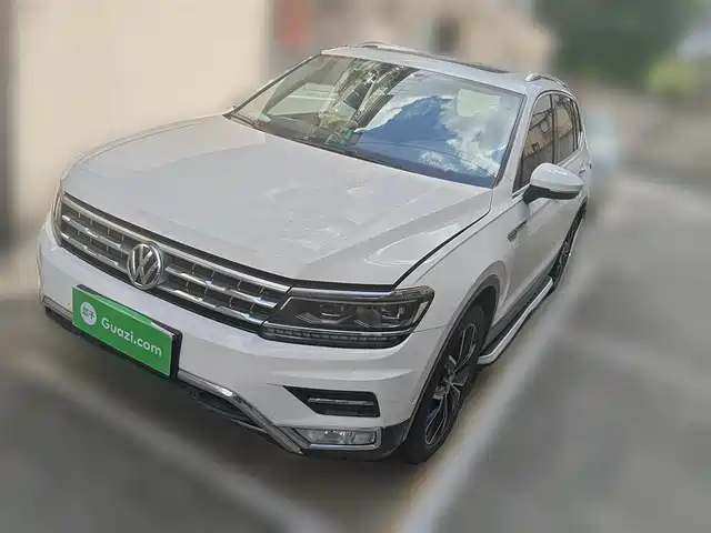 VOLKSWAGEN TIGUAN L 2018