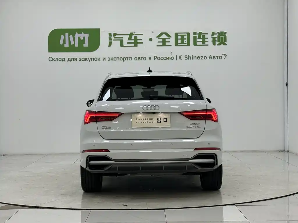 Audi Q3 2023 35 TFSI Fashion (1.4T)