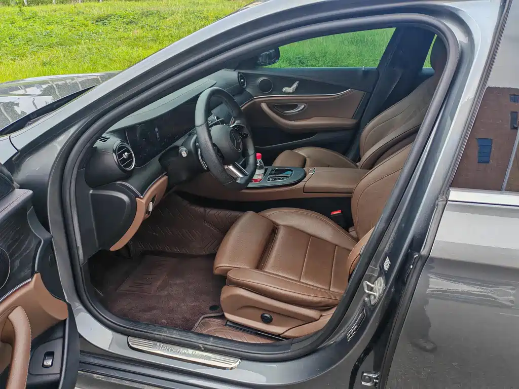 MERCEDES-BENZ  E CLASS