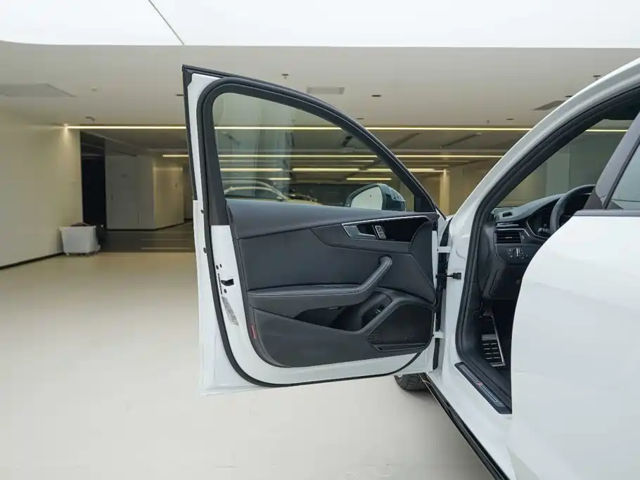 Audi A4L — миниатюра 16
