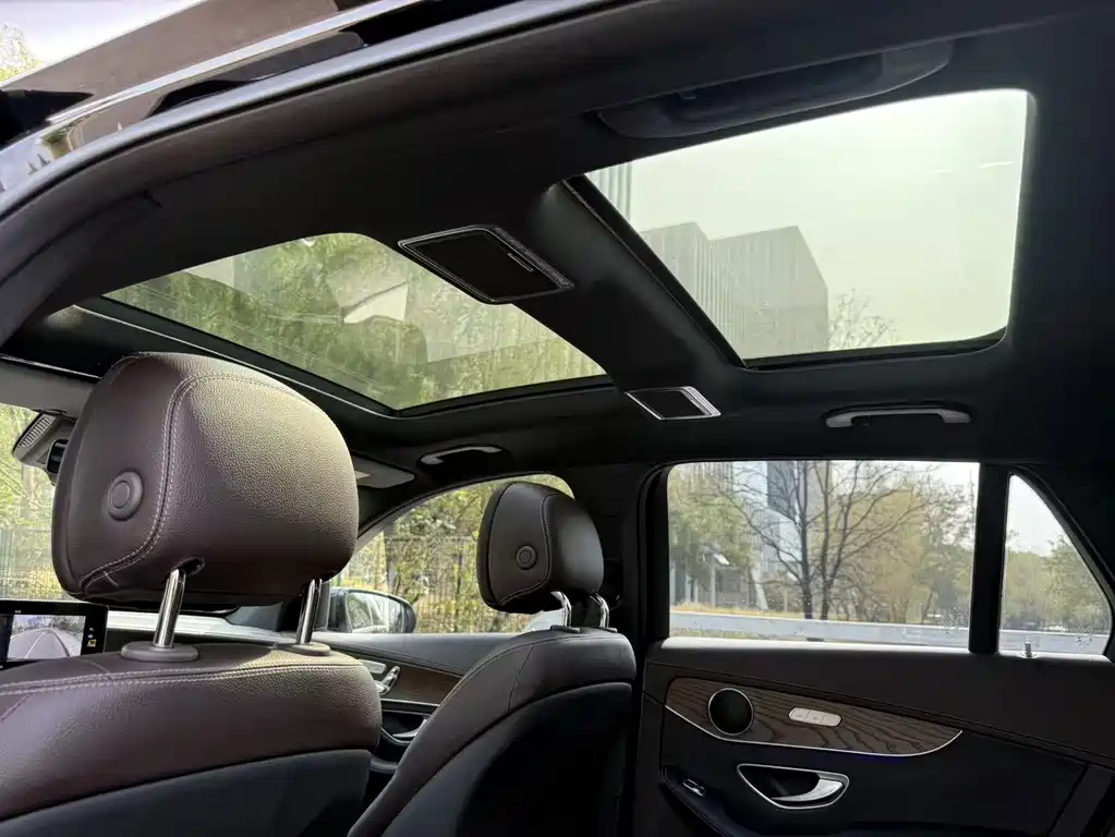 Mercedes-Benz GLC — миниатюра 11