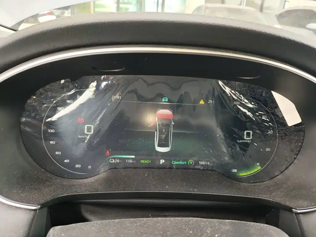 Roewe i6 MAX New Energy — миниатюра 12