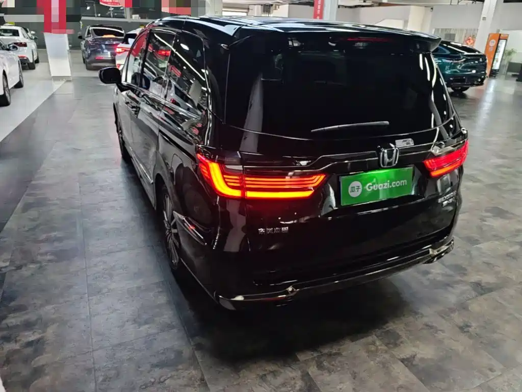 Honda Elysion — миниатюра 5