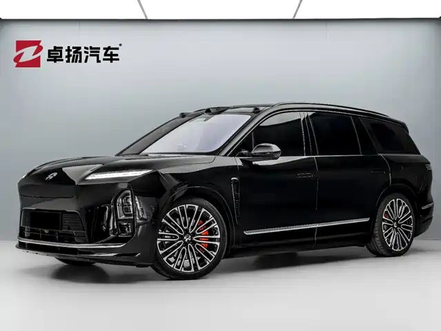 2025 Nio ES8
